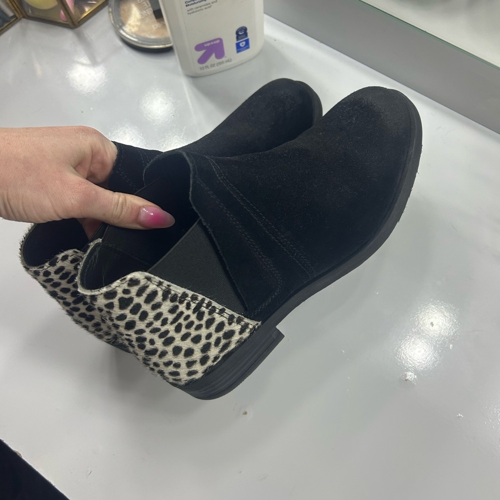 Clark’s Booties - Picture 10 of 10